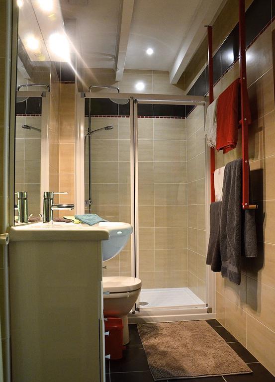 Le Vieux Noyer Bed and Breakfast Saint-Maurice-de-Tavernole Δωμάτιο φωτογραφία