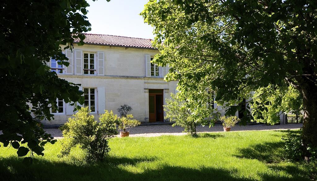 Le Vieux Noyer Bed and Breakfast Saint-Maurice-de-Tavernole Εξωτερικό φωτογραφία